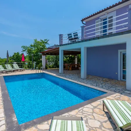 Sandra, A Beautiful With Sea View And A Pool Ferienhaus *