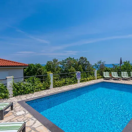 Ferienhaus Sandra, A Beautiful With Sea View And A Pool *