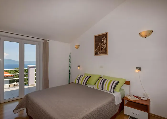 Sandra, A Beautiful With Sea View And A Pool * Drenje (Istria)